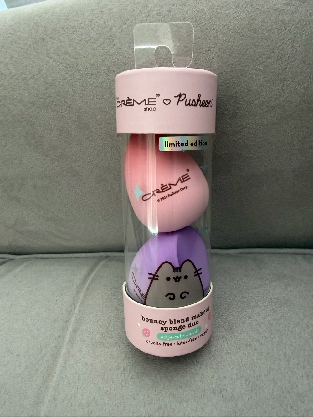 The creme shop x Pusheen Bouncy Blend Makeup Sponge Duo - Pink & Purple